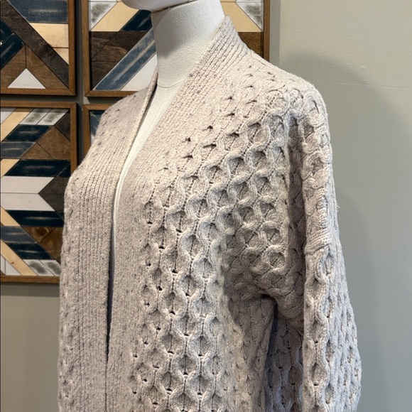 Banana Republic Bariloche Honeycomb Cardigan Sweater Heathered Beige size XS - Picture 5 of 11